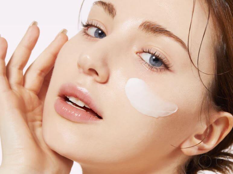 Medicube Triple Collagen Cream - Silky, Fast-Absorbing Texture | SunSkincare